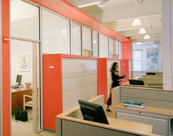 As one of the nation’s most influential environmental action organizations, the Natural Resource’s Defense Council’s offices in San Francisco were designed to promote sustainable goals; the energy-efficient, environmentally responsible workplaces are certified LEED Gold.